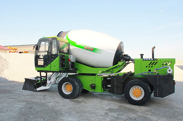 3 Tips to Choose a Right Self-loading Concrete Mixer Truck