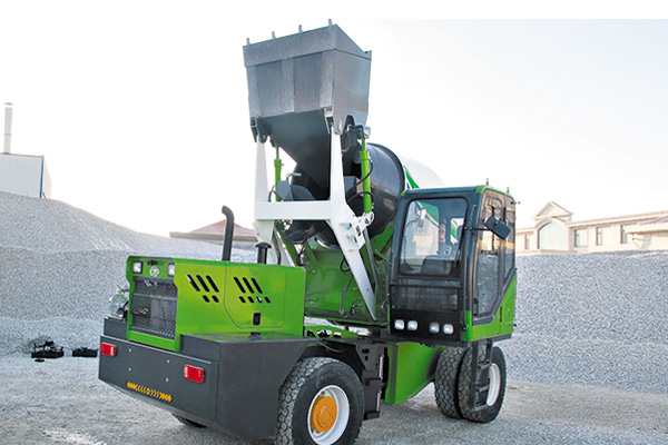 5.5m3 Self-loading Concrete Mixer Truck | New